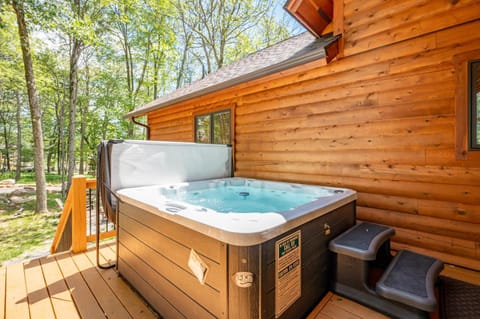 Alpine Summit Bed and Breakfast in McHenry