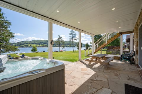 Apres Ski Bed and Breakfast in McHenry