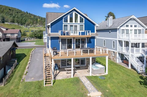 Apres Ski Bed and Breakfast in McHenry