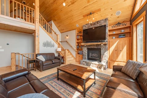 Wispering Heights House in McHenry