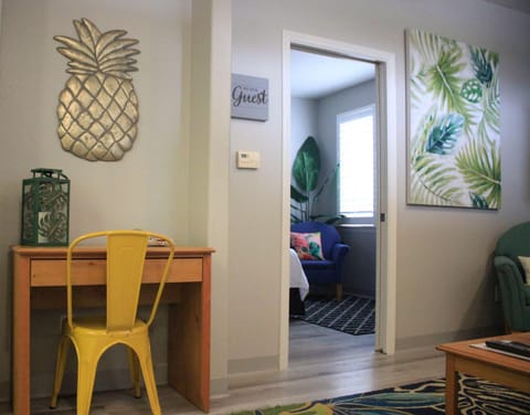 Seaside Flamingo Retreat House in Oceano