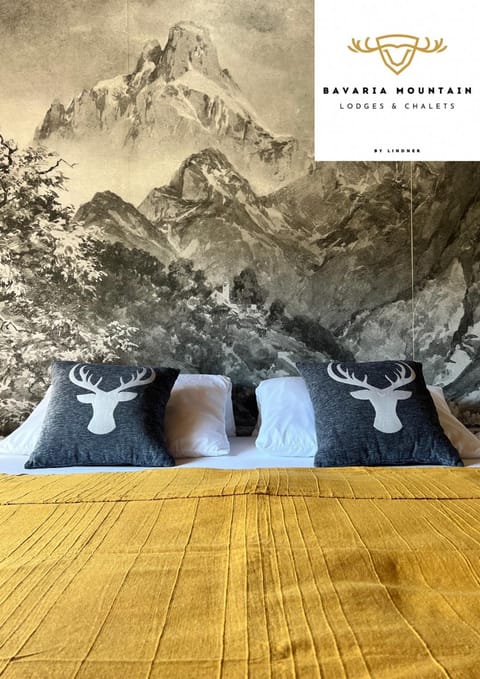 Bed, Photo of the whole room, Bedroom, Mountain view