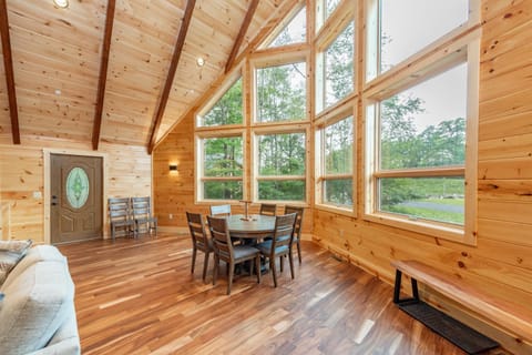 Aspen Summit Bed and Breakfast in McHenry