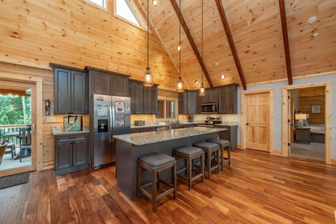 Aspen Summit Bed and Breakfast in McHenry