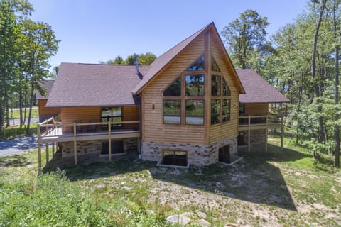 Aspen Summit Bed and Breakfast in McHenry