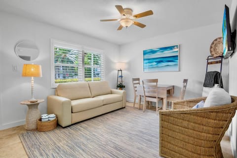 Gulf Holiday Unit 8 House in Siesta Key