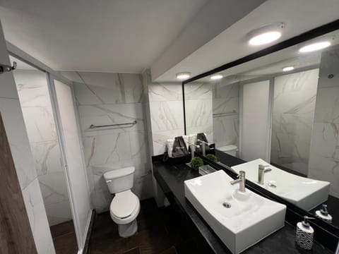 SKY INN Oficial Acapulco Suites & Condo Mediterrane Apartment hotel in Acapulco