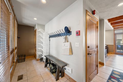 Seating area, furniture, storage