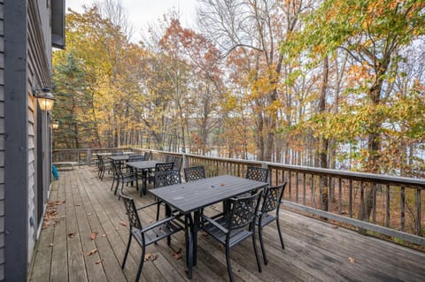 Awesome View 3 House in Deep Creek Lake