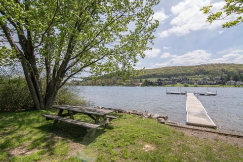 Azure House in McHenry