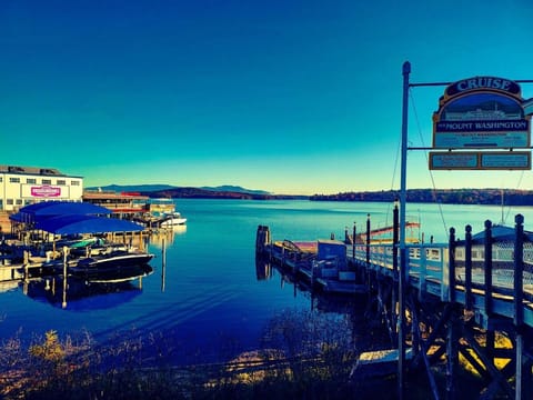 Spacious 2 bd 2 bth Condo at Cedar Lodge Laconia Apartment in Laconia