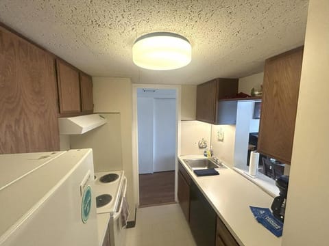 Spacious 2 bd 2 bth Condo at Cedar Lodge Laconia Apartment in Laconia