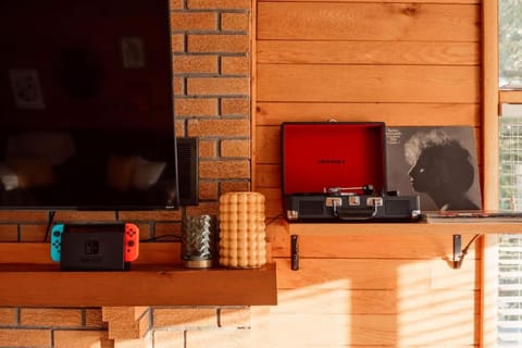 Best Location 5 Bed 4 Bath In Law Suite House in Gatlinburg