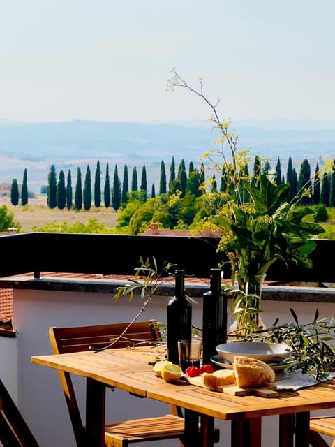 Day, Natural landscape, View (from property/room), Balcony/Terrace, Food and drinks, Dining area, Drinks