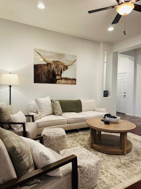 Estrella Mountain Oasis with Pool & Hot Tub House in Goodyear