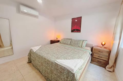 Habitación en Alicante 11 Bernardo Bed and Breakfast in Alicante