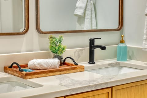 Water view Villa private Heated Pool golf beach Villa in Rotonda West