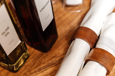 West Hollywood Luxe Townhome Walkable WeHo Avalon Apartment in West Hollywood