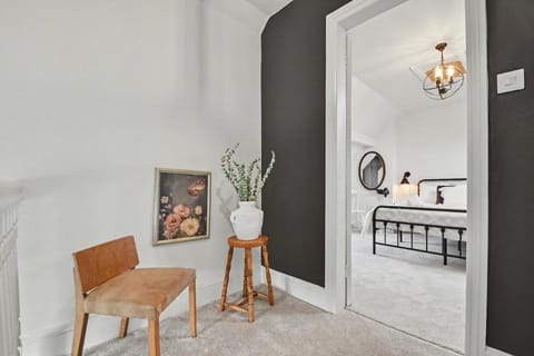 Maple Snug- Wyndale Signature Stays Apartment in Malvern Hills District