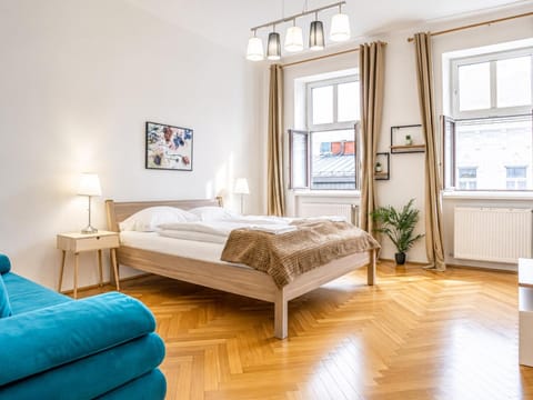 Property building, Bed, Seating area, Bedroom, towels