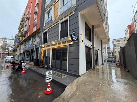 Property building, Day, Neighbourhood, City view, Street view, Location