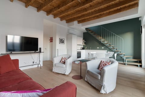 Communal lounge/ TV room, Living room