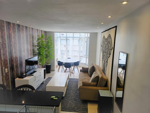 2 BEDROOM Condo -IPANEMA Apartment in Rio de Janeiro