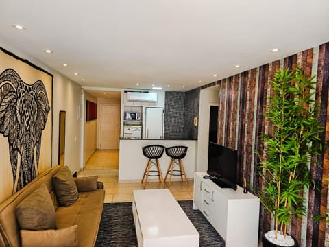 2 BEDROOM Condo -IPANEMA Apartment in Rio de Janeiro