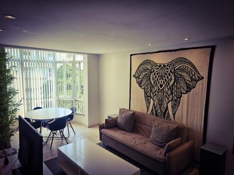 2 BEDROOM Condo -IPANEMA Apartment in Rio de Janeiro