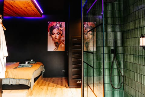 Shower, Bed, Bedroom