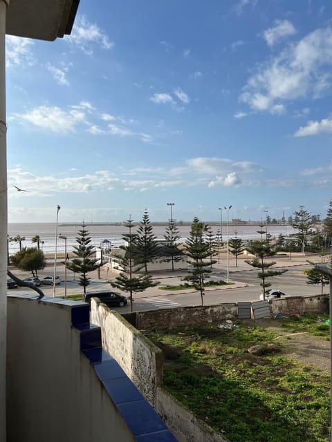 Neighbourhood, Natural landscape, Beach, Sea view