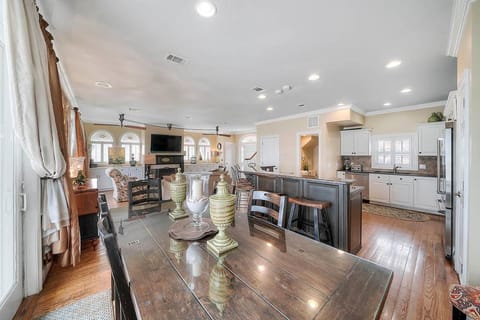 Emerald Belle - Gulf Front Home with Ocean Views & Spacious Deck House in Miramar Beach