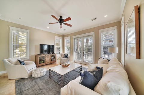 Endless Summer Dream - Cottage Near the Beach with Shared Pool Access House in Rosemary Beach