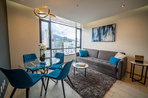 Living room, Seating area, Dining area, Mountain view
