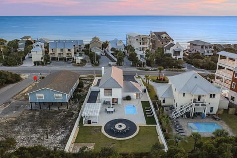Inlet Getaway - Luxury Vacation Rental Near the Beach with Private Pool Area & Gulf Views House in Seacrest