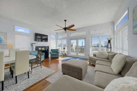 Inlet Getaway - Luxury Vacation Rental Near the Beach with Private Pool Area & Gulf Views House in Seacrest