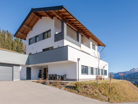 Property building, Winter