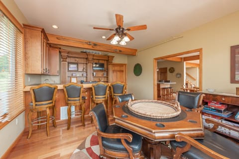 Boulder Creek Lodge Bed and Breakfast in McHenry