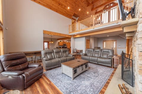 Boulder Vista House in McHenry