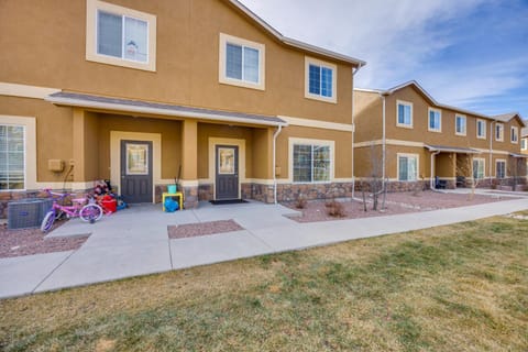 Nurse-Friendly Rental 2 Mi to St Francis Hospital! House in Black Forest