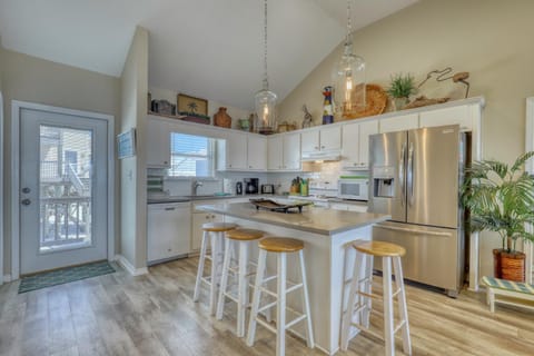 Beach Music - 100-A Shell Ct House in Dauphin Island