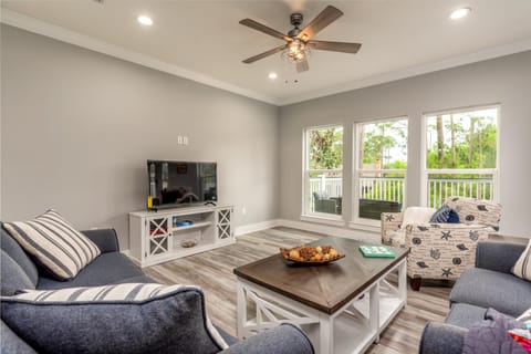 Blue Haven - 1414 Oleander House in Dauphin Island