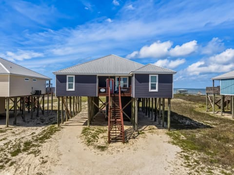 Property building, Day, Beach