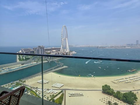 ADDRESS BEACH RESORT Residence Luxury Sea and Palm View DXB AIRPORT VIP Shuttle option for 6pax Apartment in Dubai