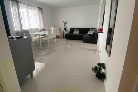 Florida Cozy Home!!! Apartment in Hallandale Beach