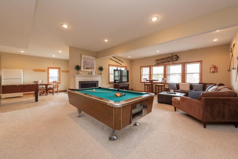 Cloud Nine House in McHenry