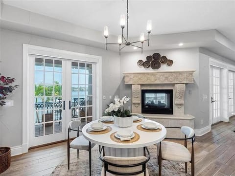 Intercoastal Escape - Water Views - Pool & Hot Tub House in Indian Rocks Beach