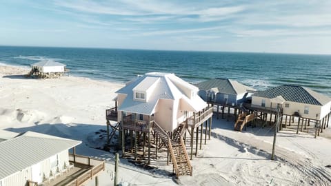 Kowabunga - 102 Shell Ct House in Dauphin Island