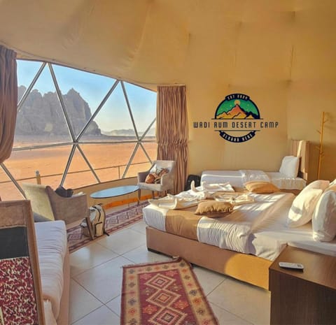 Bed, Natural landscape, Photo of the whole room, Bedroom, Mountain view