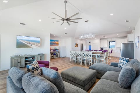 Purple Waves - 2608 Bienville Blvd House in Dauphin Island